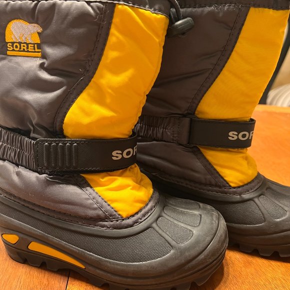 Kids Sorel Flurry boots kids size 13 UK 12 - Picture 1 of 5